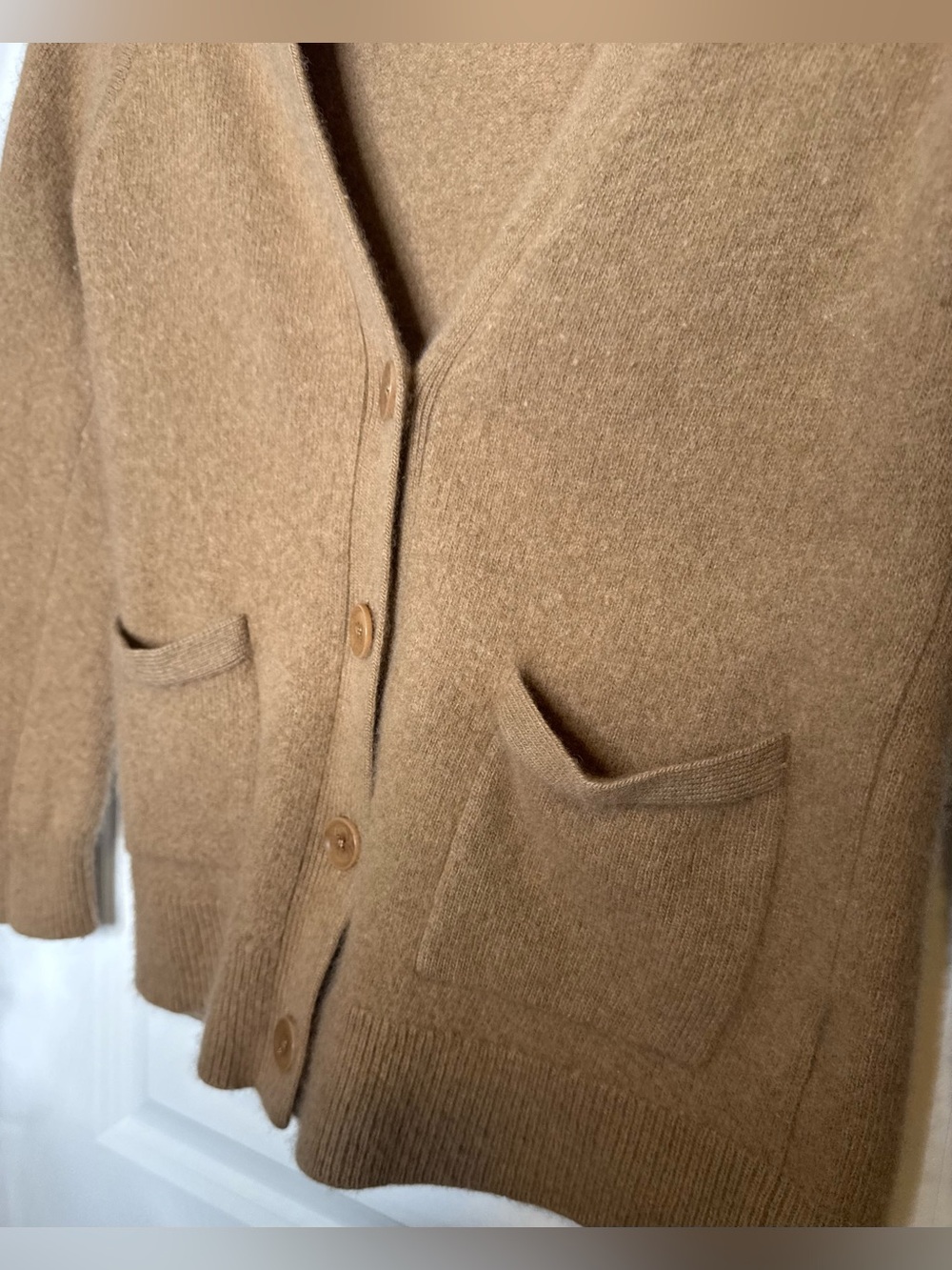 Banana Republic Italian wool Camel Button-Front Pocket Cardigan Lg cashmere wool - Picture 3 of 6